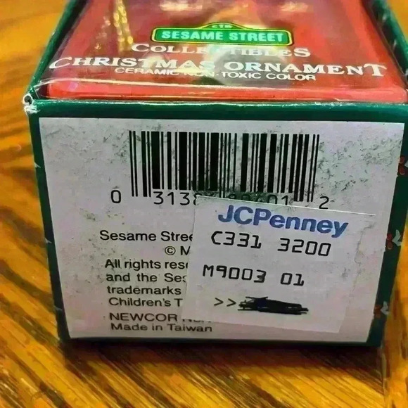 Ernie Playing Drum Ceramic Christmas Ornament Sesame Street Muppets Vintage - Picture 2 of 2